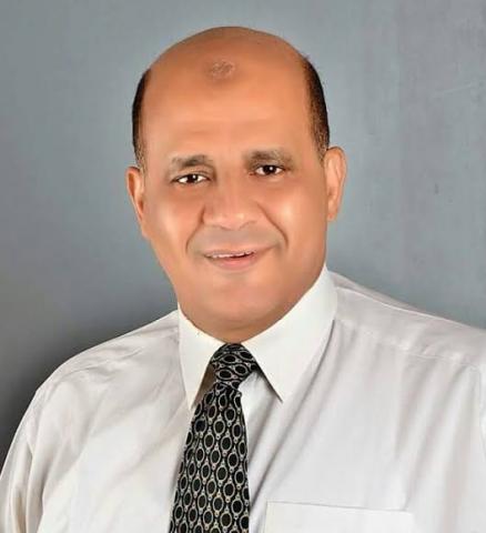النائب طارق متولى