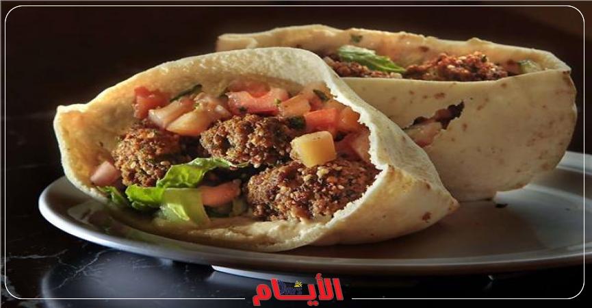 سندوتشات فول وطعمية