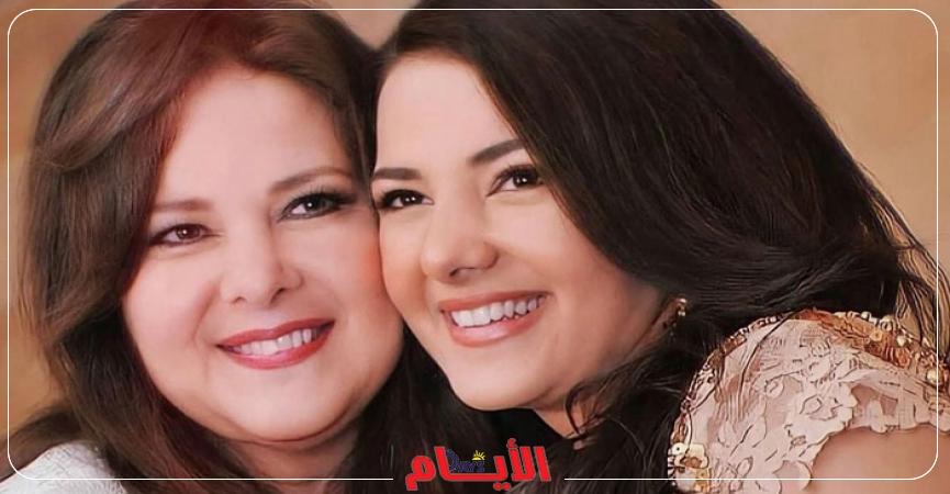 دنيا سمير غانم ووالدتها دلال عبد العزيز