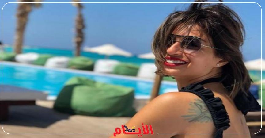 المايوه بين نجمات الفن