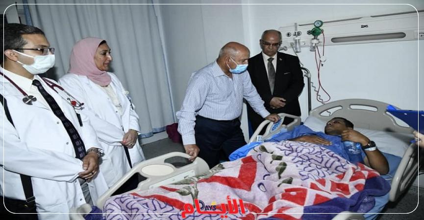 وزير النقل يزور مستشفى السكة الحديد