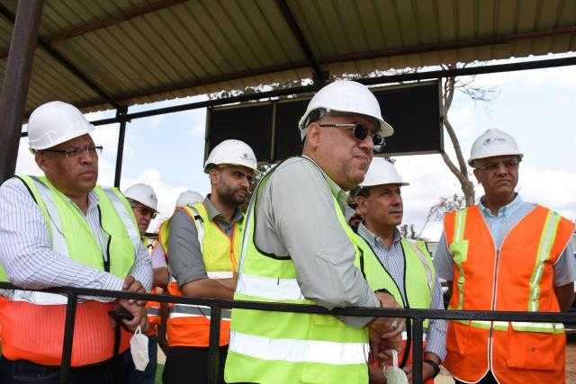 وزير الإسكان: الرئيس السيسى يضع مشروع سد جوليوس نيريرى بتنزانيا على رأس اهتماماتنا