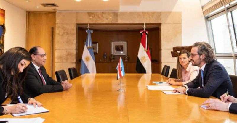 بالصور ..وزير خارجية الأرجنتين يستقبل السفير المصري في بوينس أيرس